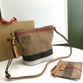 Picture of Burberry Lady Handbags _SKUfw91857989fw
